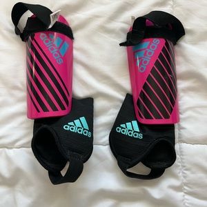Adidas Soccer Shin Guards, size Medium (ages 6-9)